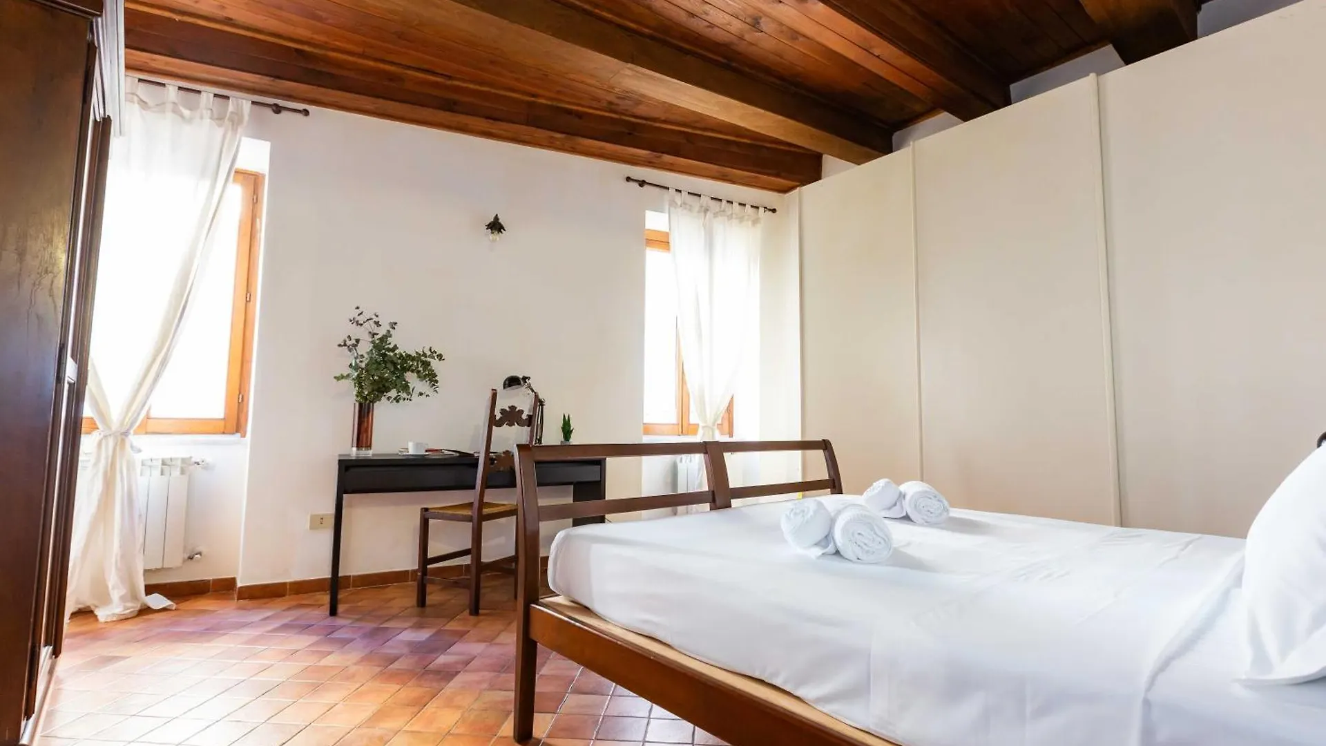 Apartment Zeno 14 Paradiso - Casa Gialla Rome